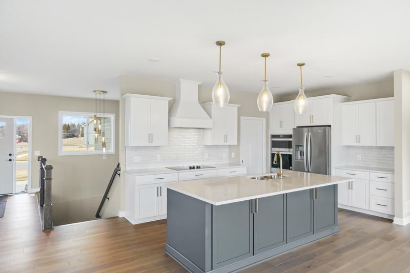 6839 Timberview Ct, Cannon Falls, MN 55009