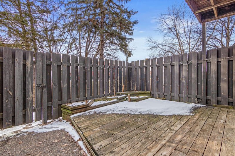 7104 72nd Ln N, Brooklyn Park, MN 55428