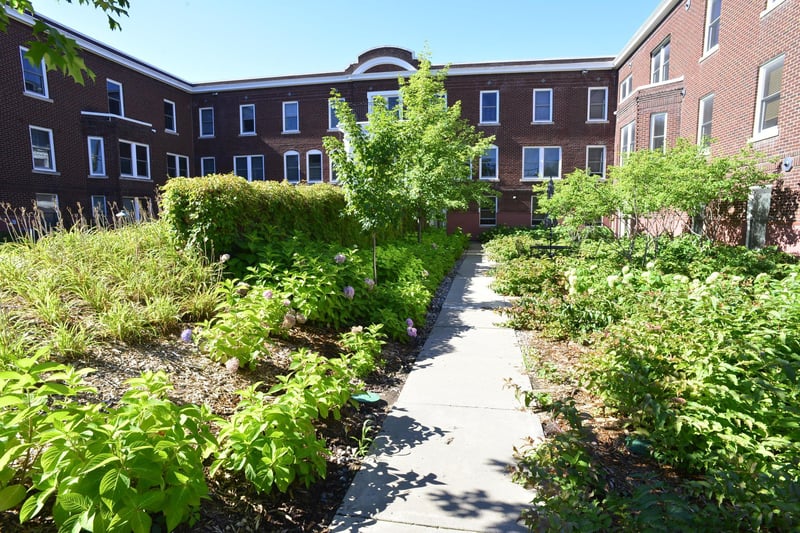 2040 Como Ave #202, Saint Paul, MN 55108