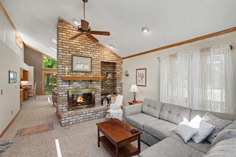 5237 Elk St, White Bear Twp, MN 55110