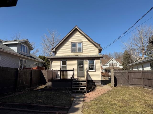 844 Armstrong Ave, Saint Paul, MN 55102