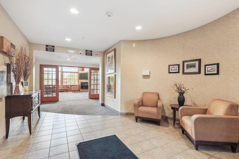 649 Old Highway 8 NW #238, New Brighton, MN 55112