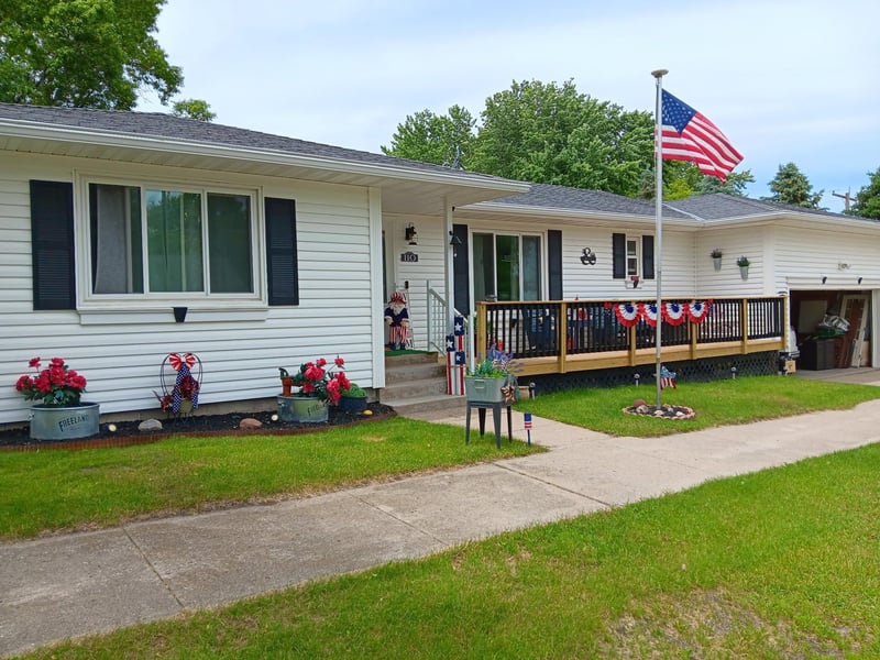 110 S Niggeler St, Elizabeth, MN 56533