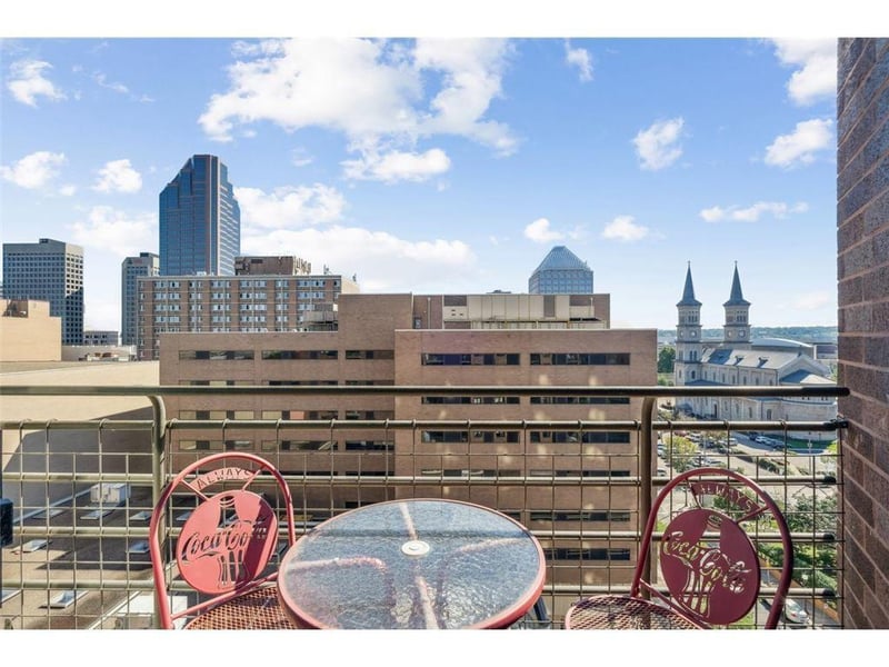 26 10th St W #1005, Saint Paul, MN 55102