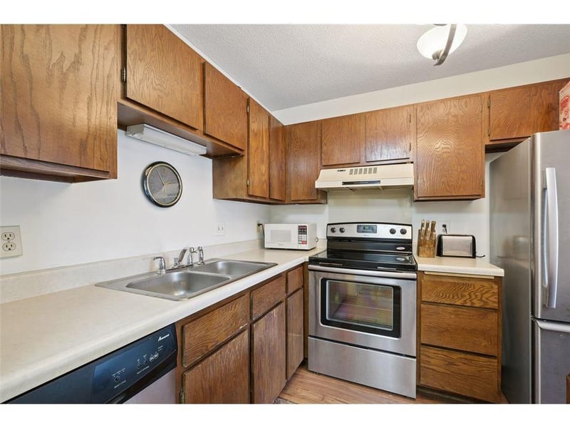 26 10th St W #1005, Saint Paul, MN 55102