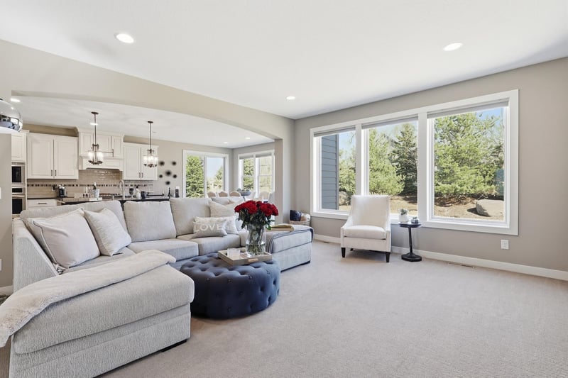 12864 Frost Point Ct, Apple Valley, MN 55124