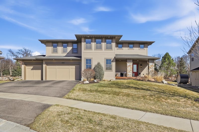 12864 Frost Point Ct, Apple Valley, MN 55124