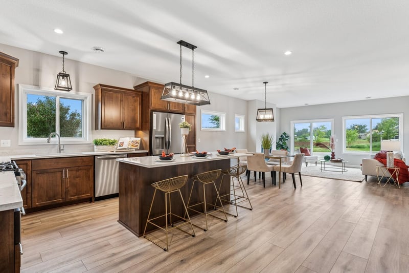 4907 Evergreen Dr N, Hugo, MN 55038