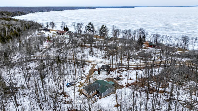 2222 Lake Shore Dr NW, Cass Lake, MN 56633