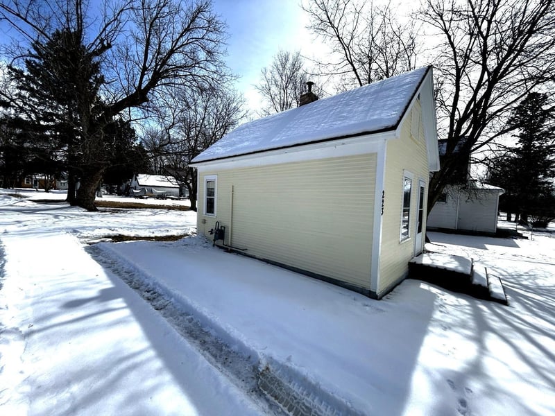223 Walker Ave S, New York Mills, MN 56567