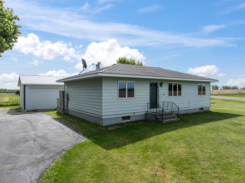 7320 90th St SE, Stewartville, MN 55976