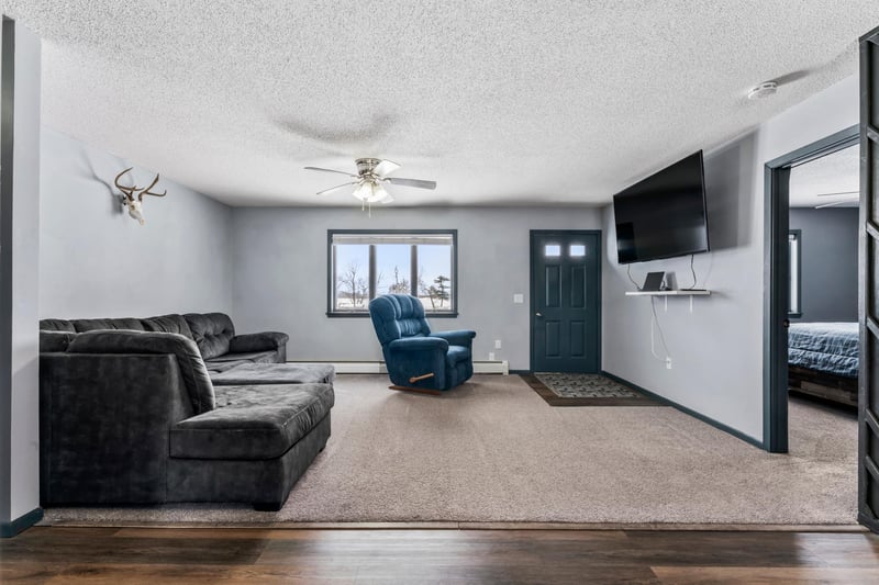 7320 90th St SE, Stewartville, MN 55976
