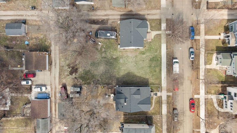1815 Queen Ave N, Minneapolis, MN 55411