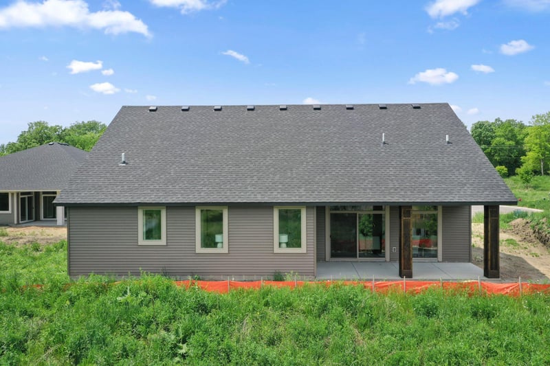 1956 Woods Point, Waconia, MN 55387