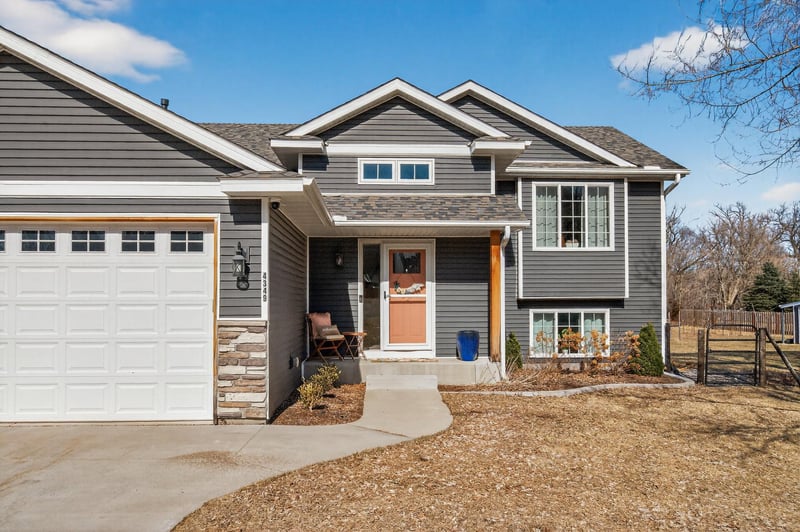 4349 218th Ave NW, Oak Grove, MN 55303