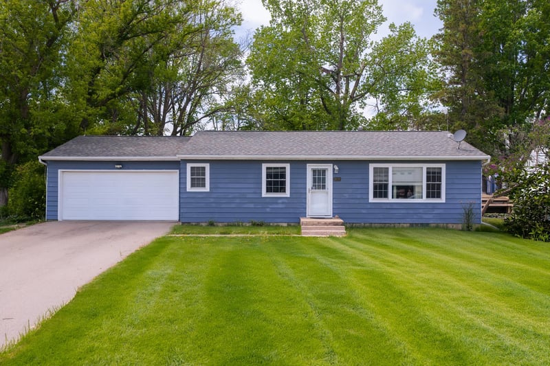 2631 County Road 3 SW, Byron, MN 55920