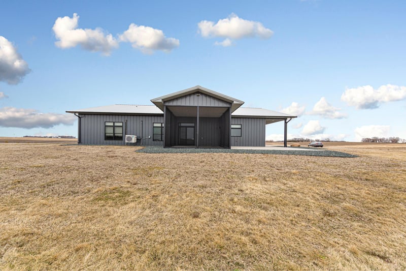 17742 280th Ave, Ellendale, MN 56026