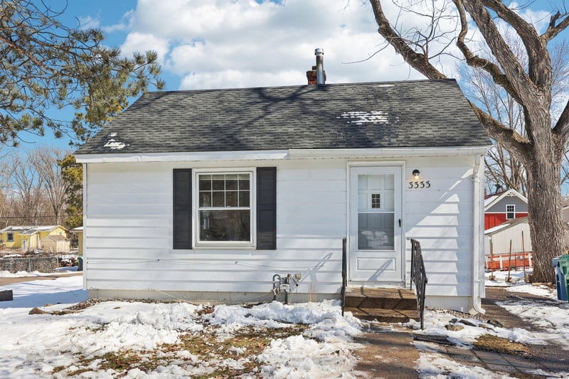 3333 Chippewa Rd, Hopkins, MN 55305