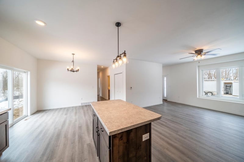 465 Oak Cir, Vergas, MN 56587