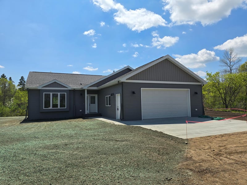 465 Oak Cir, Vergas, MN 56587