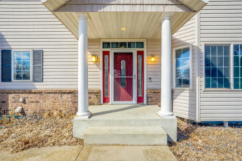 2725 Tranquility Dr, Saint Cloud, MN 56301