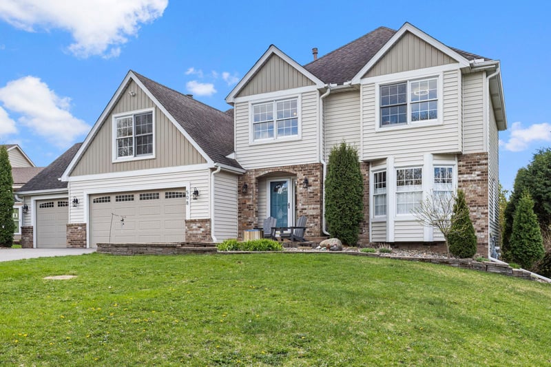 508 Severn Way, Eagan, MN 55123