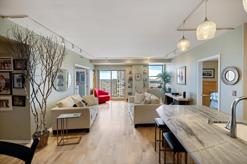401 S 1st St #1823, Minneapolis, MN 55401