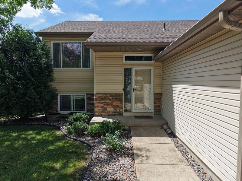 615 Dillon Ave N, Montrose, MN 55363