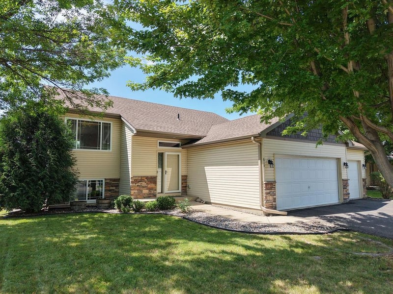 615 Dillon Ave N, Montrose, MN 55363