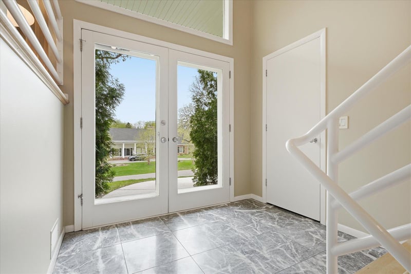 5717 View Ln, Edina, MN 55436