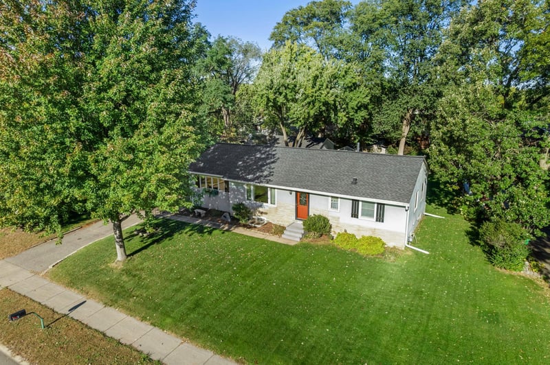 9706 Foley Blvd NW, Coon Rapids, MN 55433