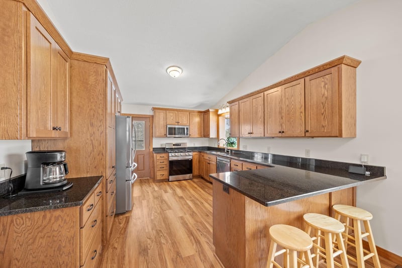 72295 273rd St, Dassel, MN 55325