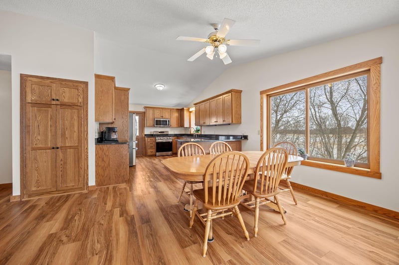 72295 273rd St, Dassel, MN 55325