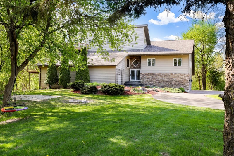 25451 Dakota Ave, Elko New Market, MN 55020
