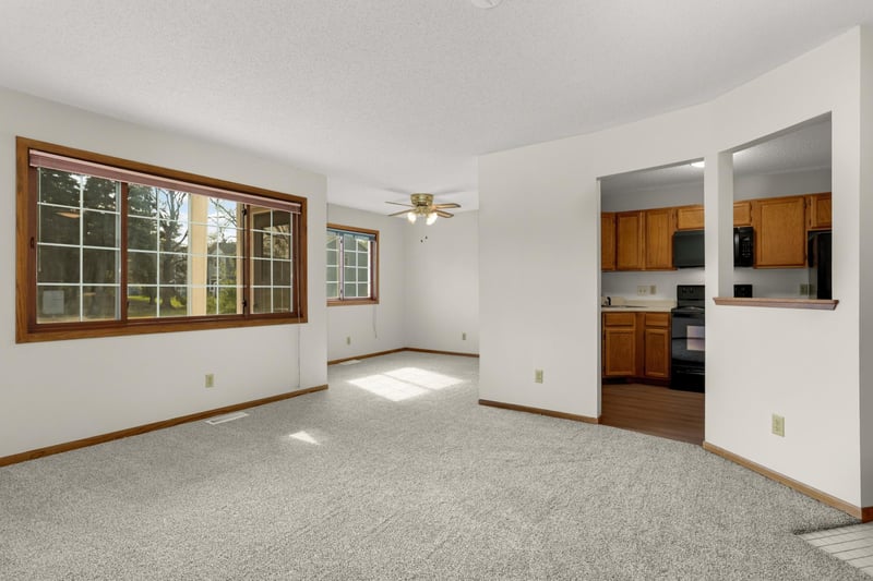 4061 Maureen Dr NE #105, Columbia Heights, MN 55421