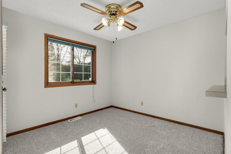 4061 Maureen Dr NE #105, Columbia Heights, MN 55421
