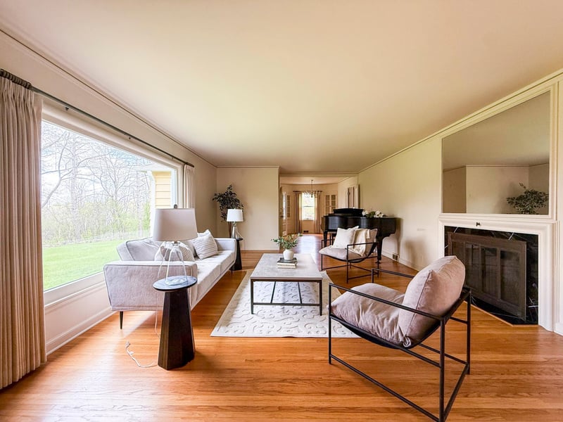1040 Mayowood Rd SW, Rochester, MN 55902