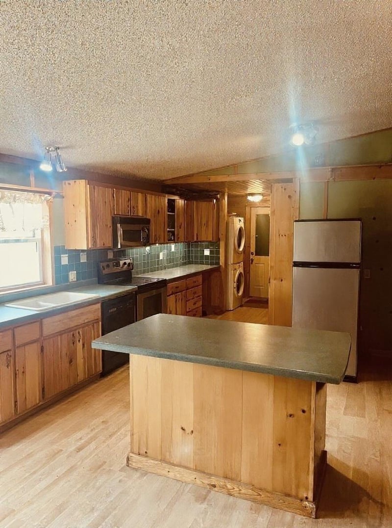 1662 140th Ave, Ogilvie, MN 56358