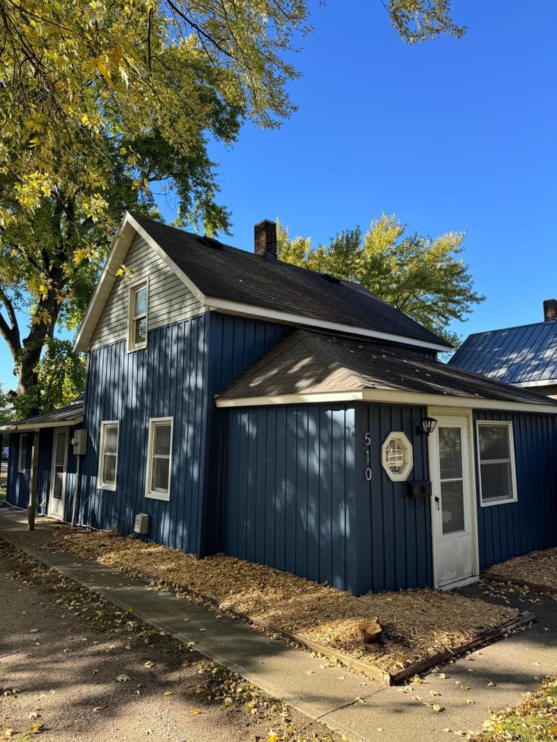 510 Monroe St SE, Hutchinson, MN 55350