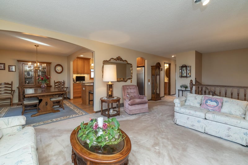 9901 Oakland Ave S, Bloomington, MN 55420