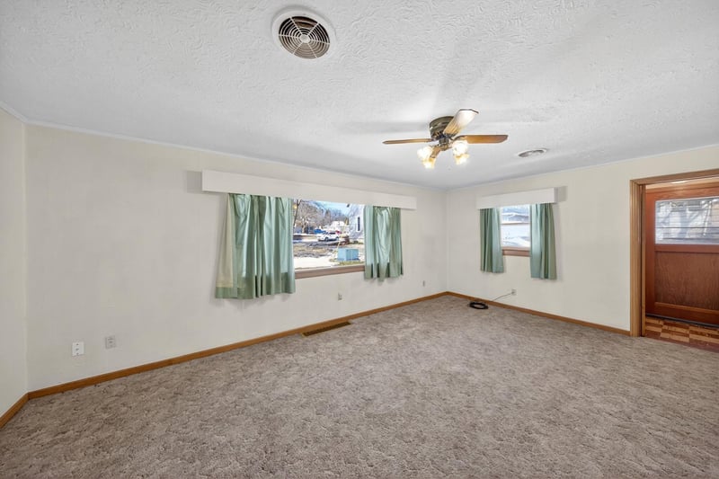 105 North St NE, Preston, MN 55965