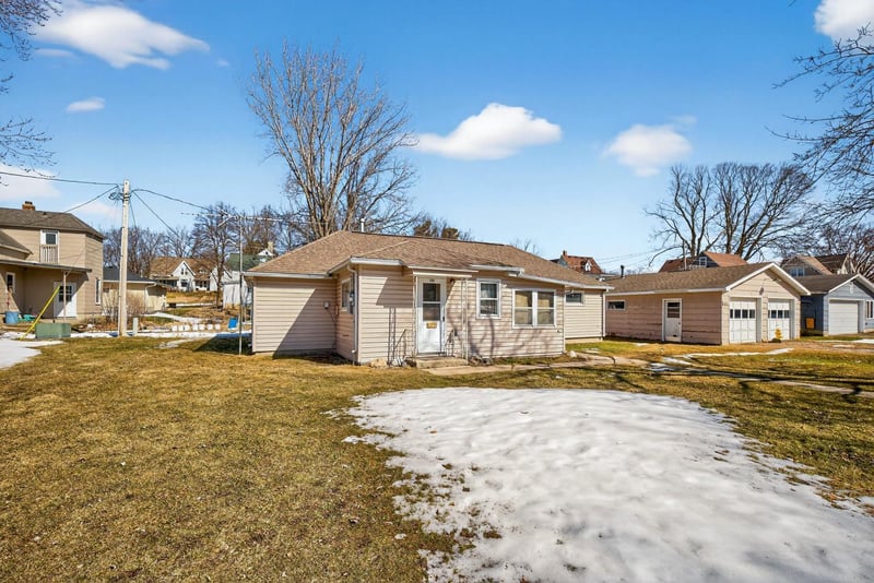 105 North St NE, Preston, MN 55965