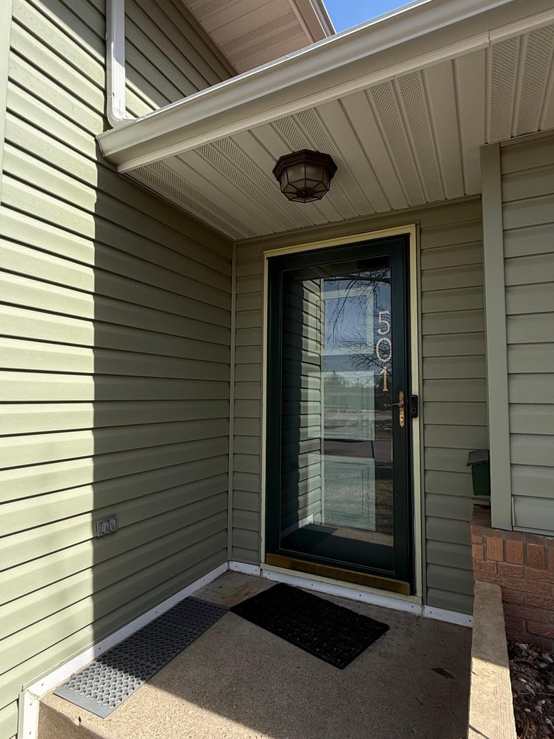 501 Veda Dr, Redwood Falls, MN 56283
