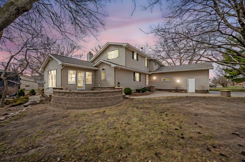 805 Hengen St, Fairmont, MN 56031