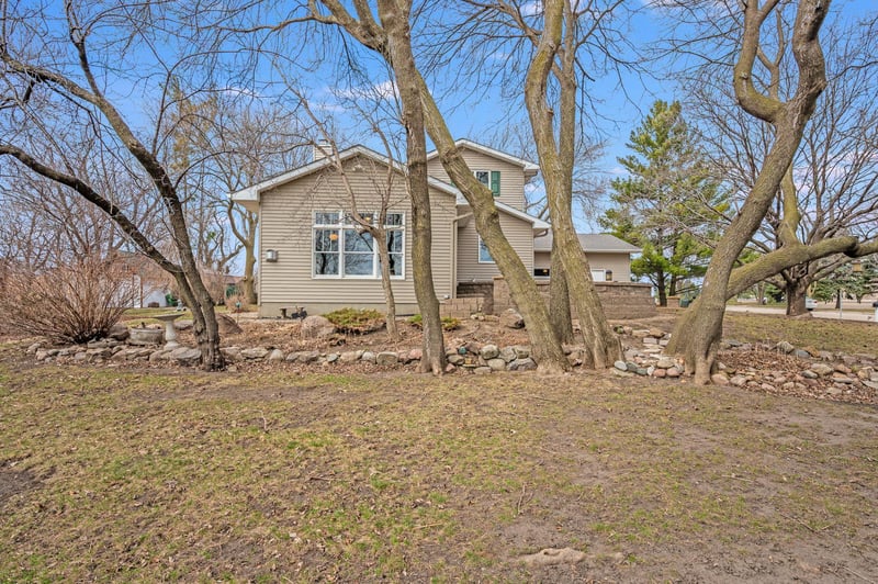 805 Hengen St, Fairmont, MN 56031