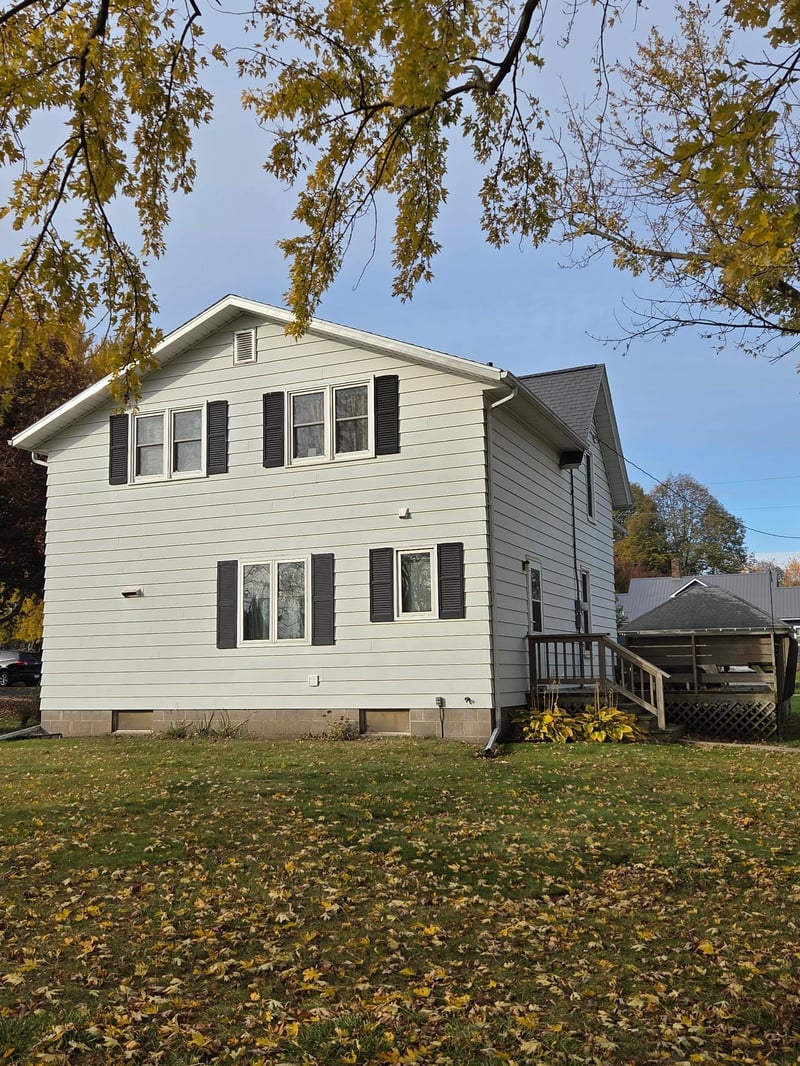 340 1st St SE, Harmony, MN 55939