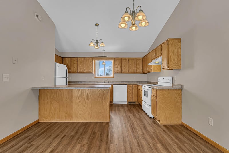 206 Appaloosa Ct, Braham, MN 55006