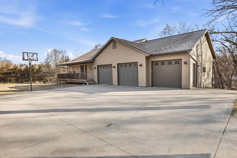 8870 Burton Pl NW, Rice, MN 56367