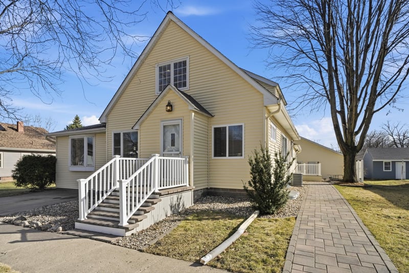 204 E Baker St, Arlington, MN 55307
