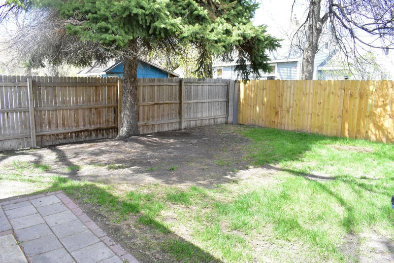 1404 2nd Ave N, Moorhead, MN 56560
